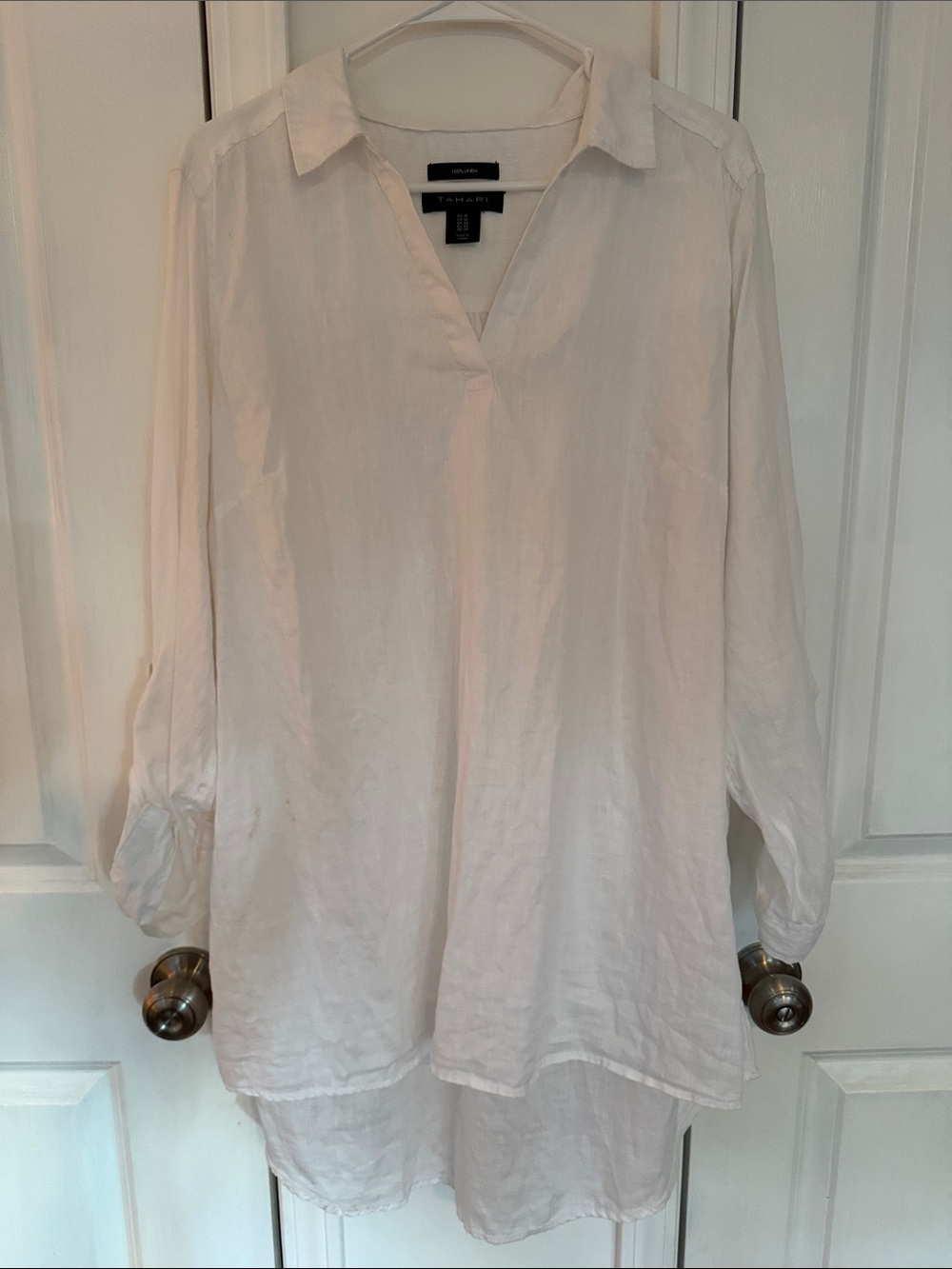 Tahari White V-Neck Linen Tunic with Collar